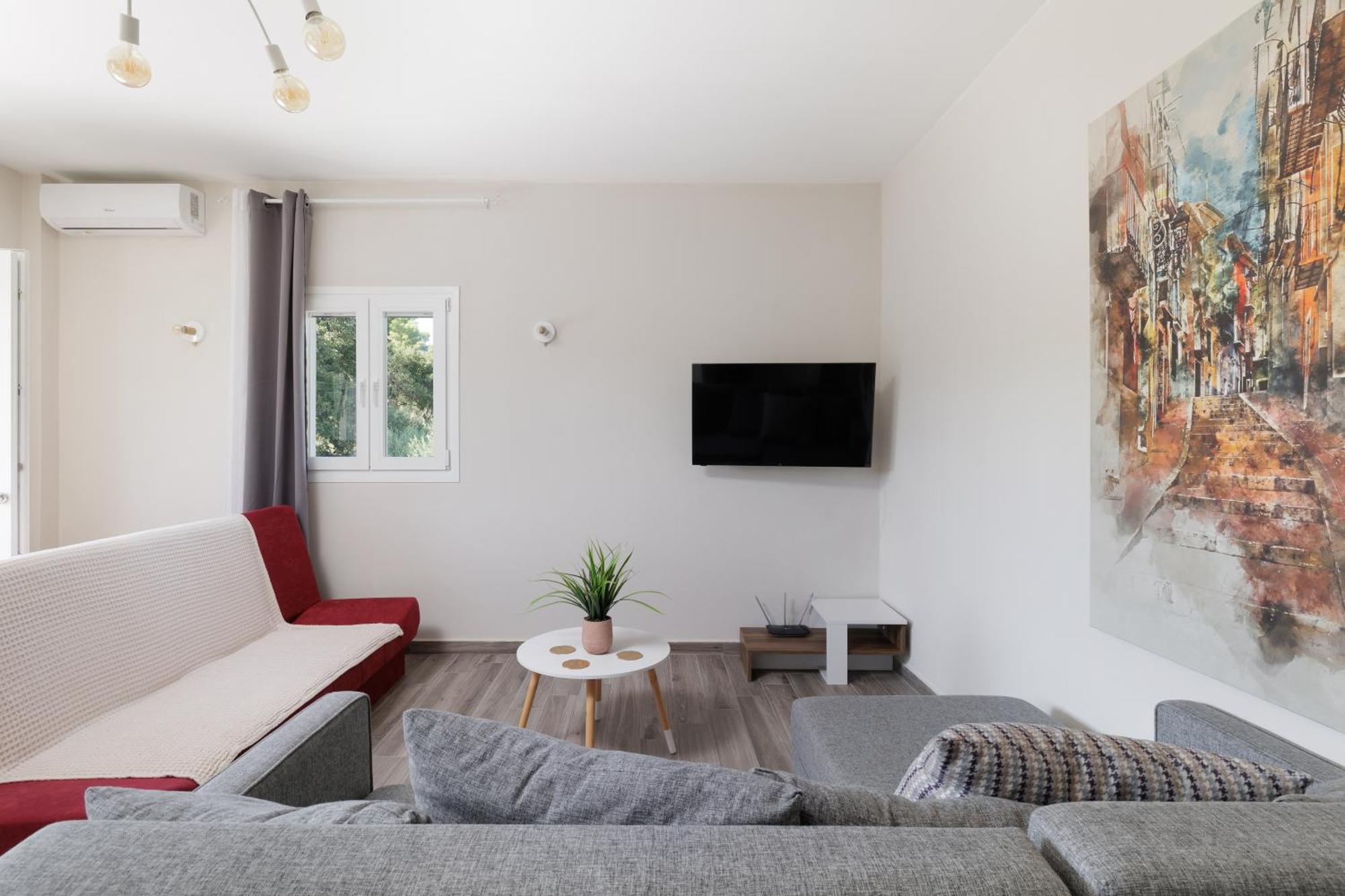 Sundial House Apartment กูเวีย ภายนอก รูปภาพ