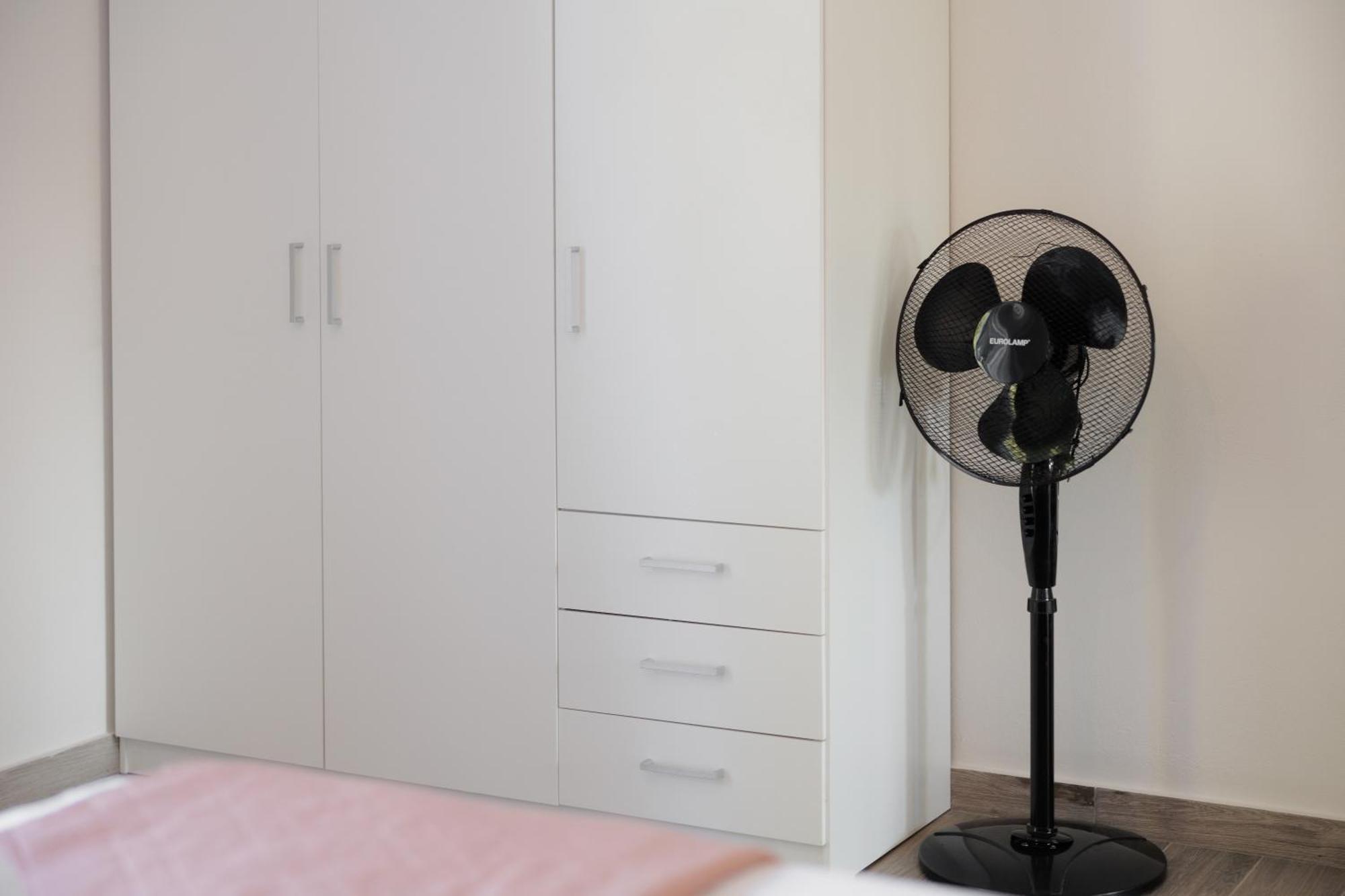 Sundial House Apartment กูเวีย ภายนอก รูปภาพ